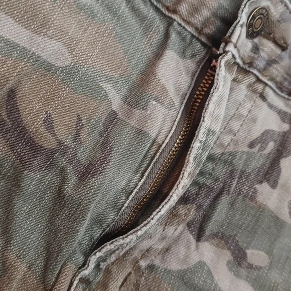 Denim & Supply Ralph Lauren Distressed Shorts - Picture 13 of 16